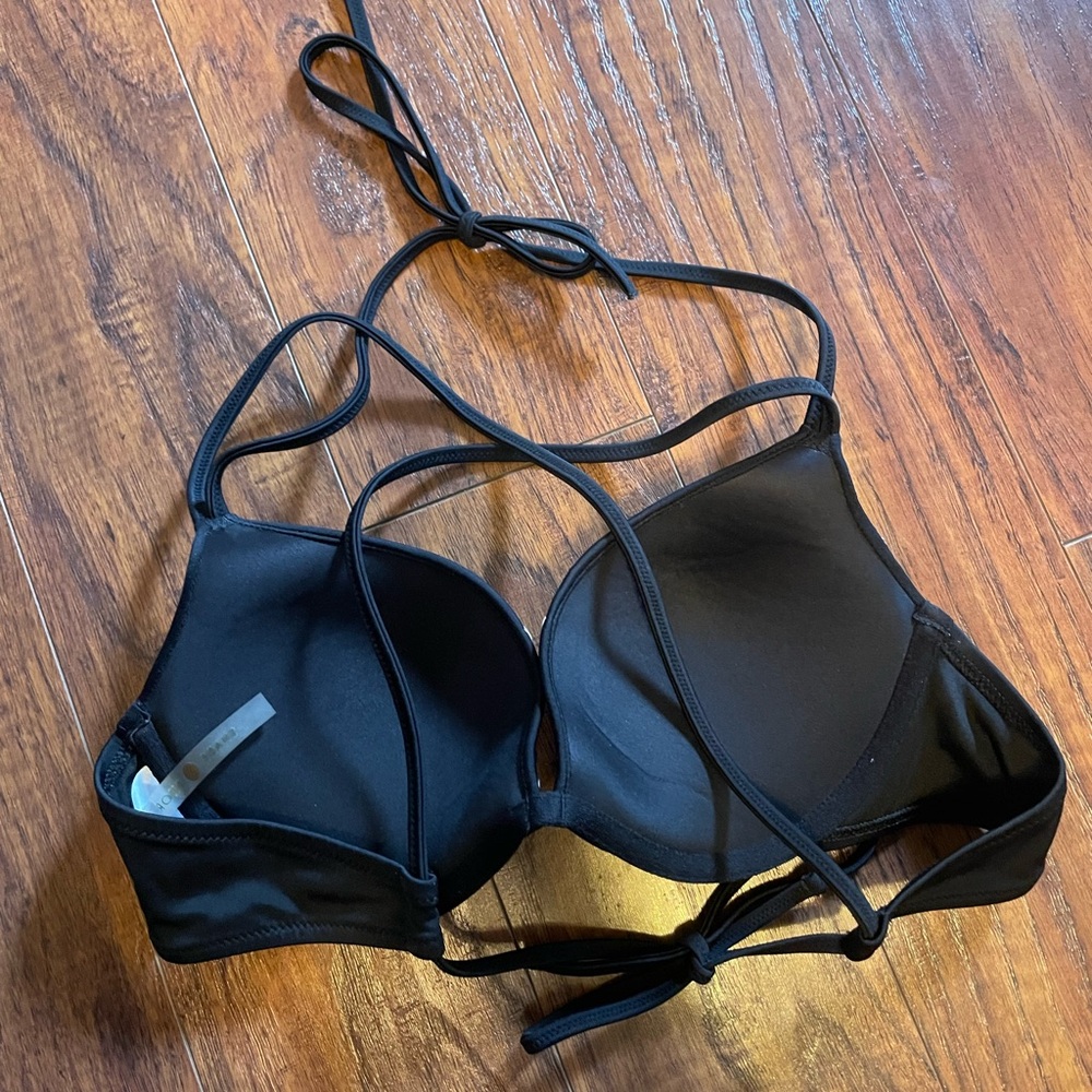 Black Geometric Bikini Top - Picture 2 of 3